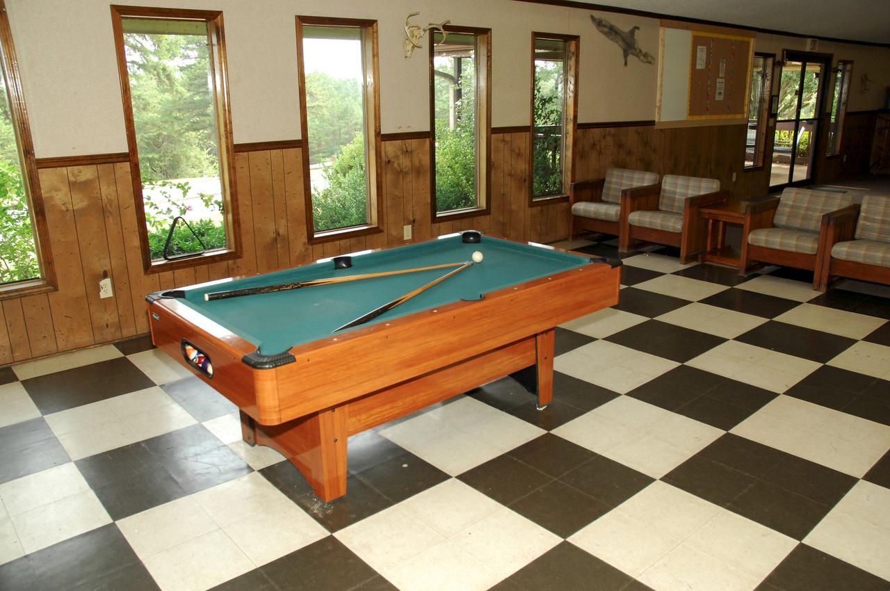 Carolina Landing Camping Resort Deluxe Cabin 4 Fair Play Exterior photo